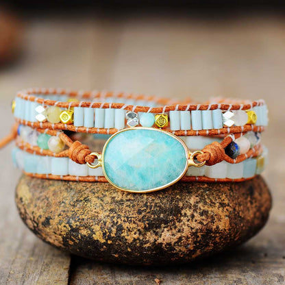Pulsera Envolvente "Calma Sagrada" — Amazonita y Piel