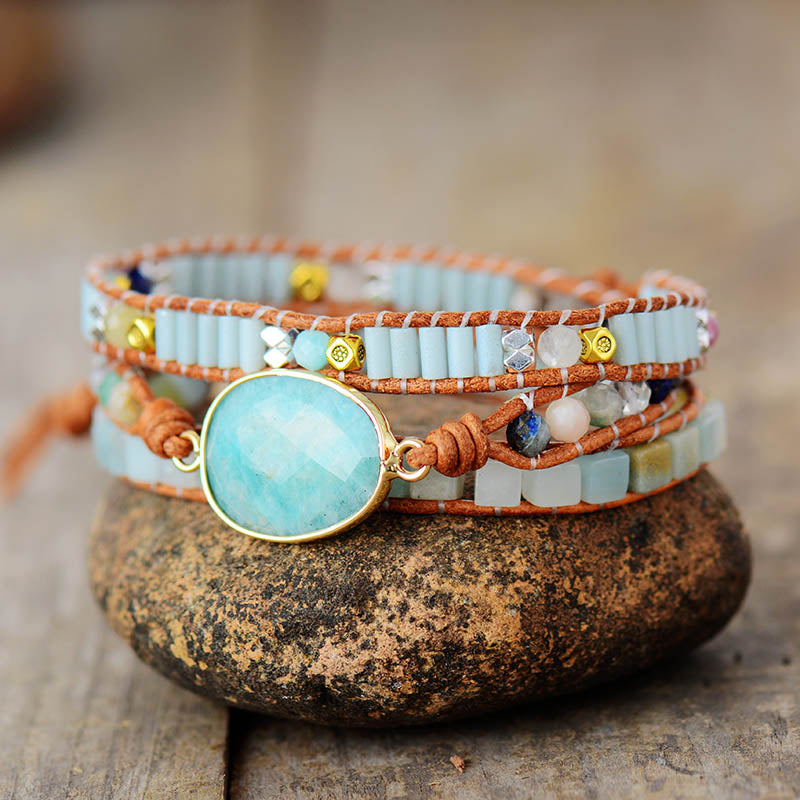 Pulsera Envolvente "Calma Sagrada" — Amazonita y Piel