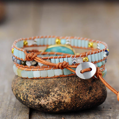 Pulsera Envolvente "Calma Sagrada" — Amazonita y Piel